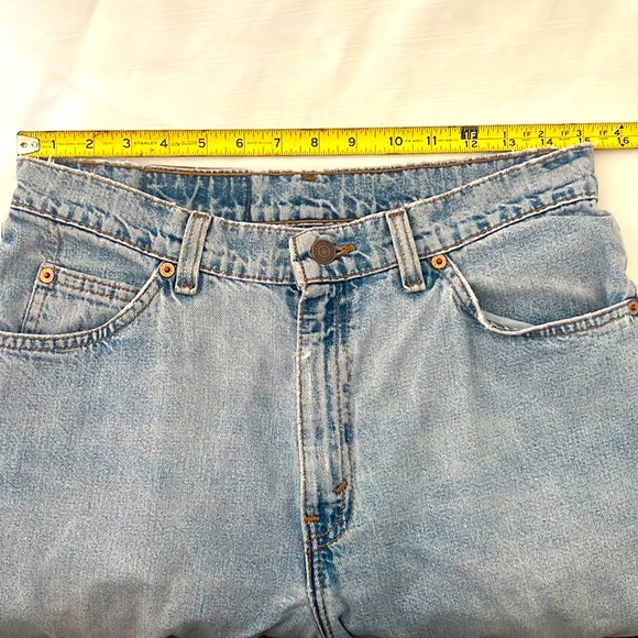 Leviโs~True Vintage~High Rise Wide Leg / Rare White Tab 965 - Picture 5 of 11